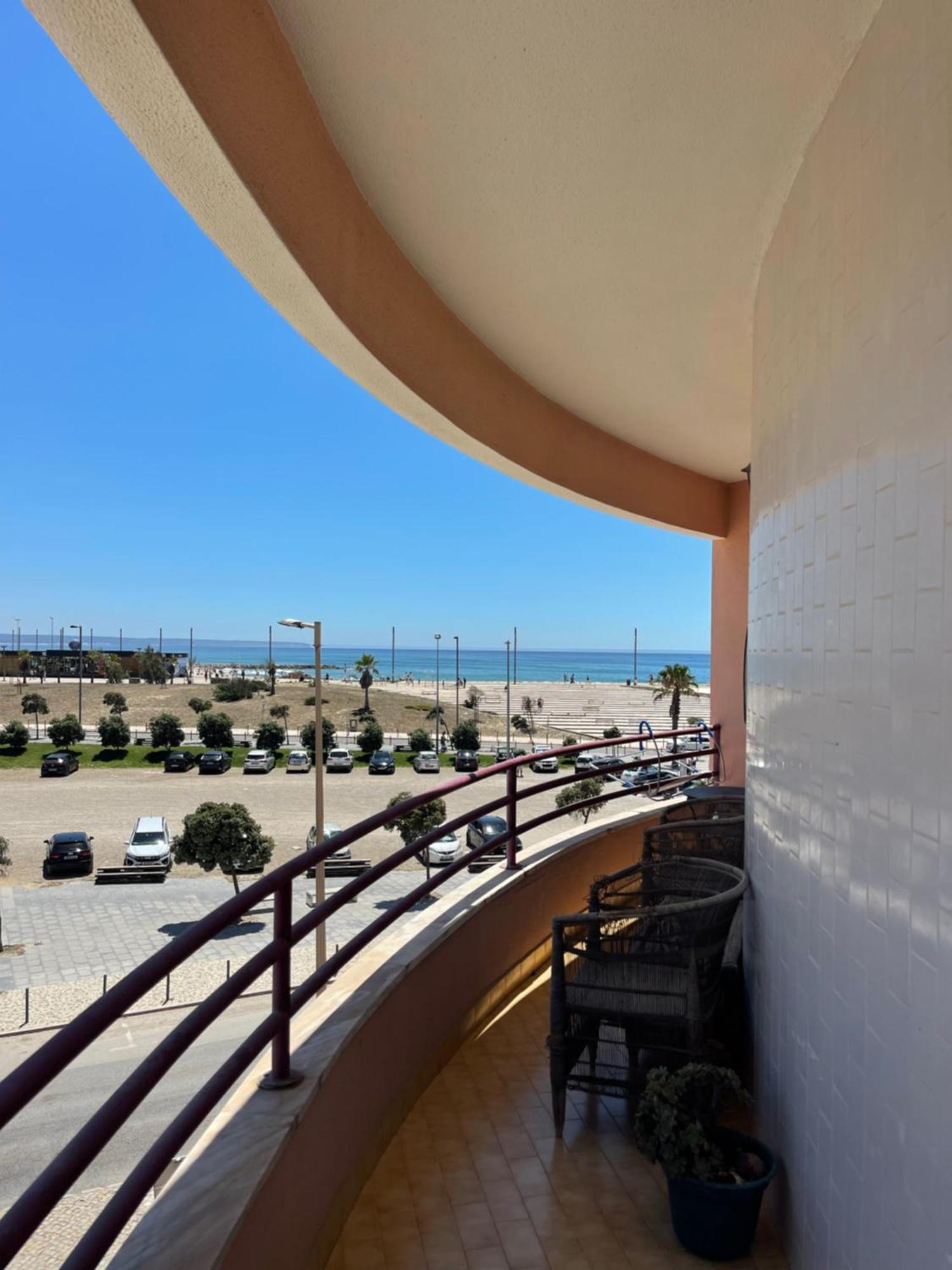 شقة Apartamento Vista Praia E Mar- كوستا دا كاباريكا المظهر الخارجي الصورة